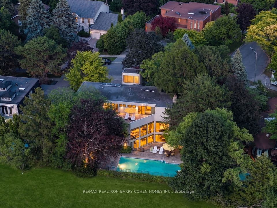 10 Penwood Crescent, Toronto, ON M3B 2B9 – photo 3