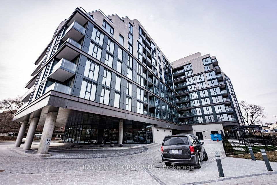 250 Lawrence Avenue W 526, Toronto, ON M5M 1B2 – main photo