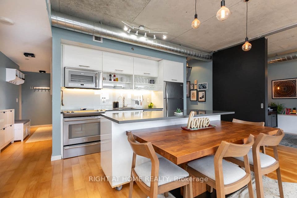 32 Trolley Crescent 508, Toronto, ON M5A 0E8 – photo 3