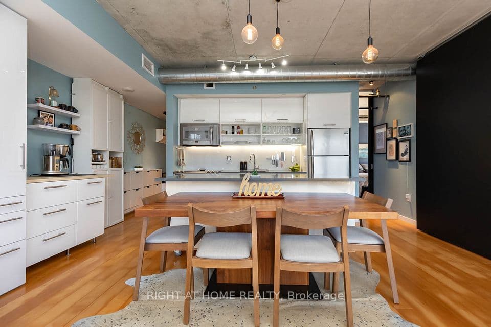 32 Trolley Crescent 508, Toronto, ON M5A 0E8 – photo 2