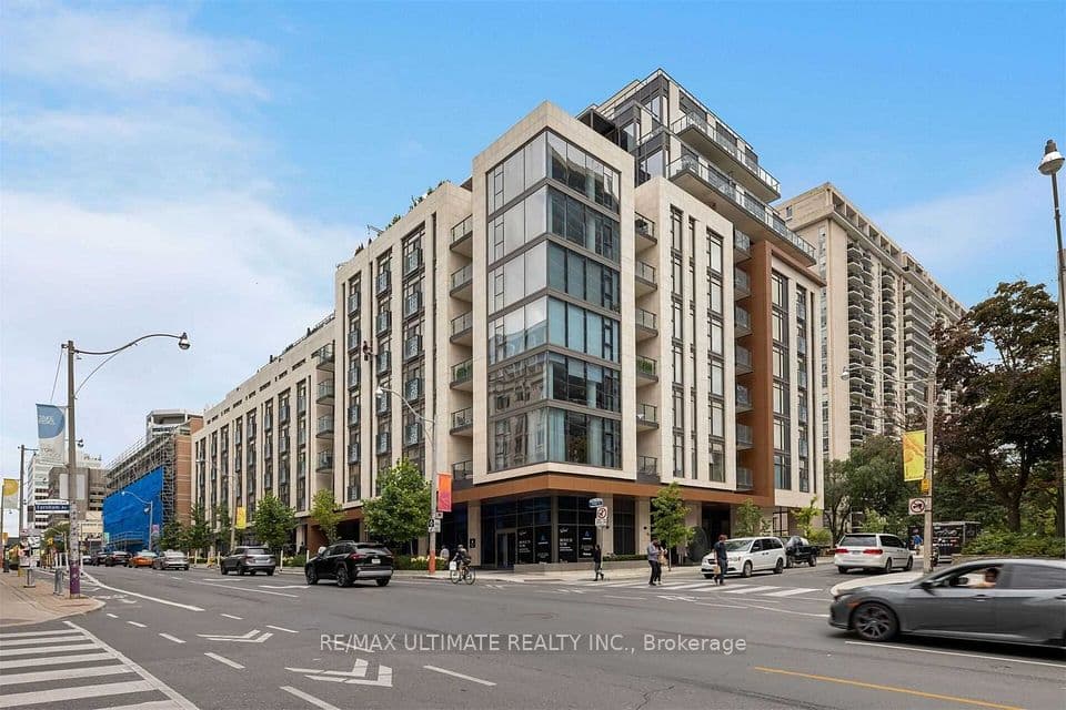 6 Jackes Avenue 206, Toronto, ON M4T 0A5 – main photo