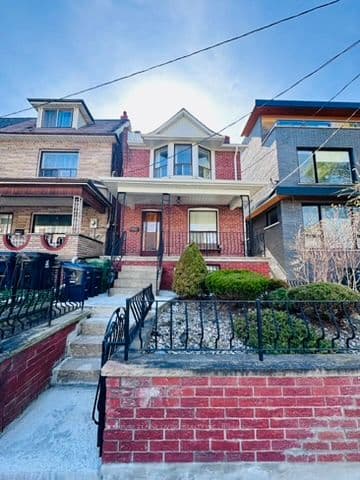 382 Roxton Road, Toronto, ON M6G 3R2 – main photo
