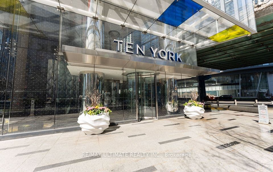 10 York Street 3612, Toronto, ON M5J 0E1 – photo 3