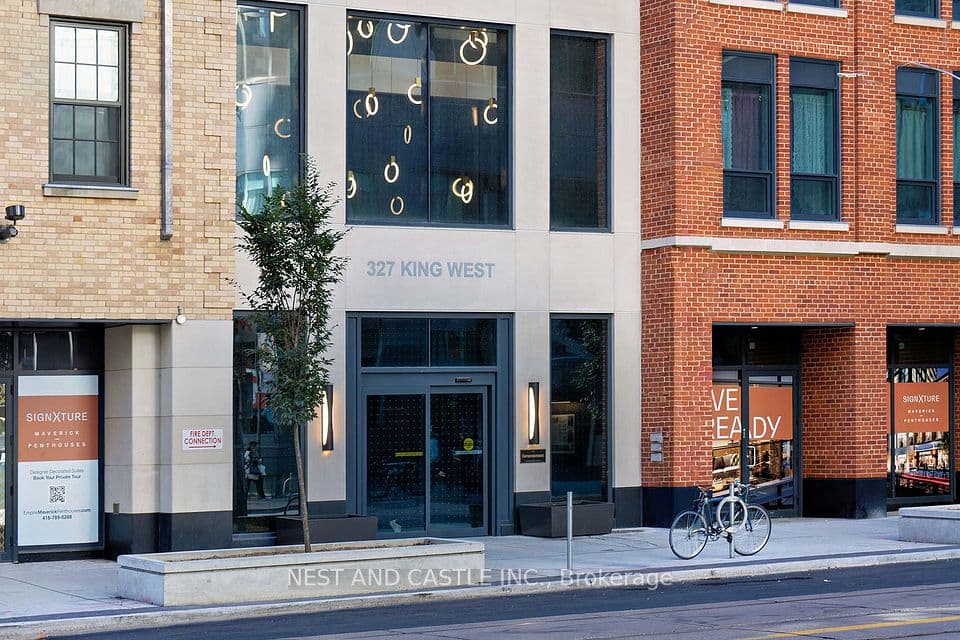 327 King Street W 4104, Toronto, ON M5V 1J9 – photo 2