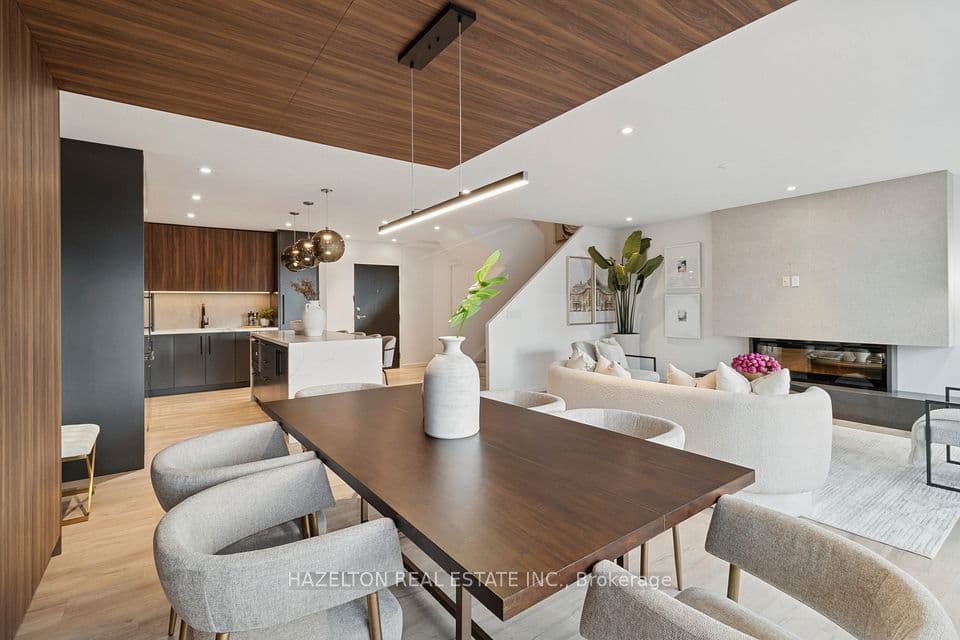 55A Avenue Road 405, Toronto, ON M5R 3L2 – photo 3