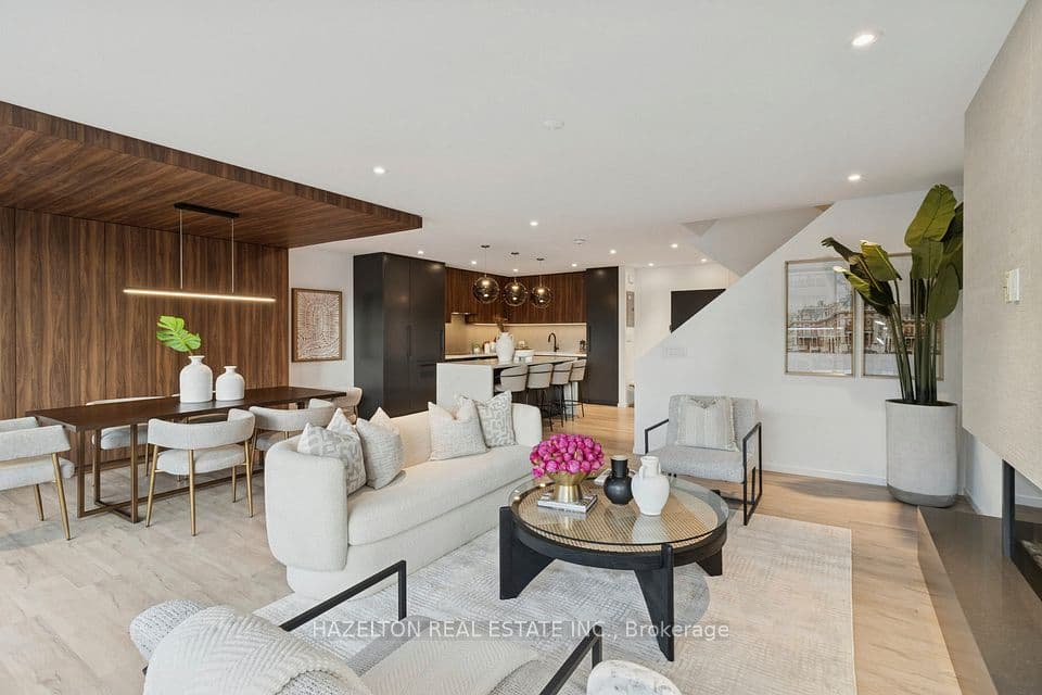 55A Avenue Road 405, Toronto, ON M5R 3L2 – main photo