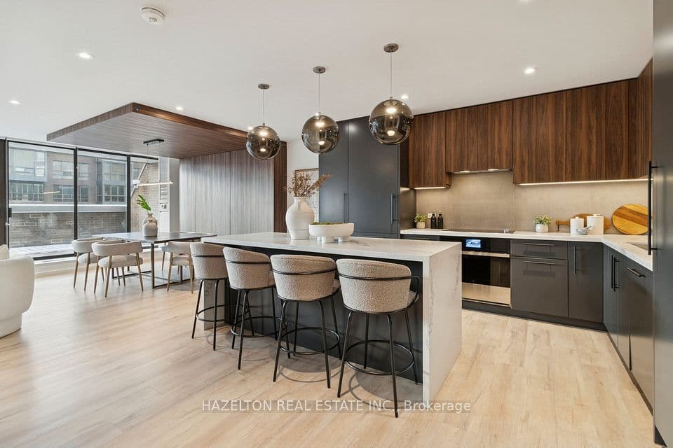55A Avenue Road 405, Toronto, ON M5R 3L2 – photo 2