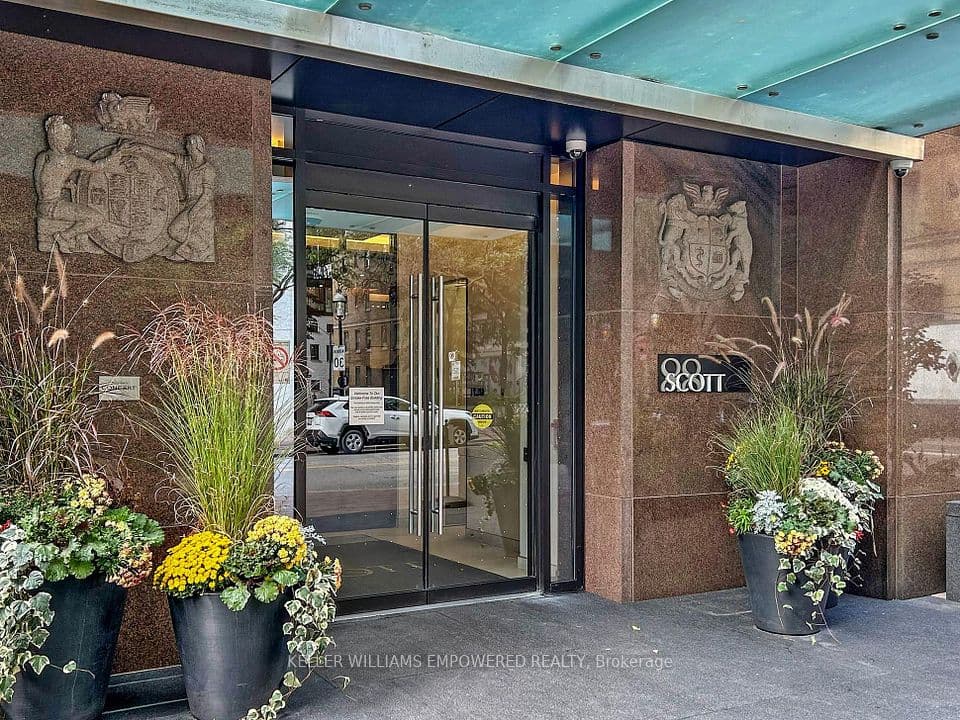 88 Scott Street 307, Toronto, ON M5E 0A9 – photo 2