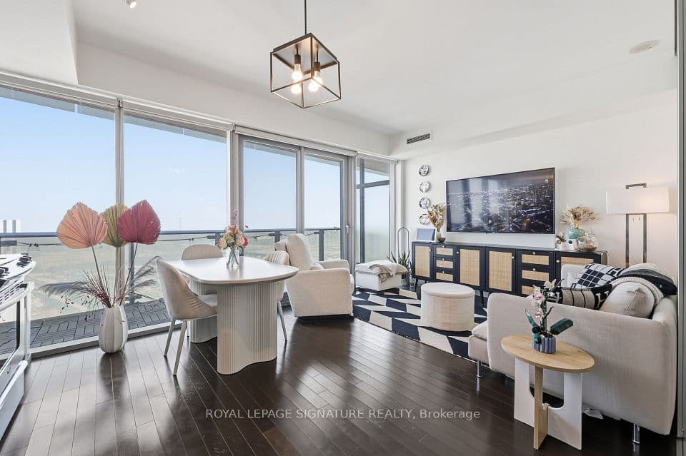 390 Cherry Street 2805, Toronto, ON M5A 0E2 – main photo
