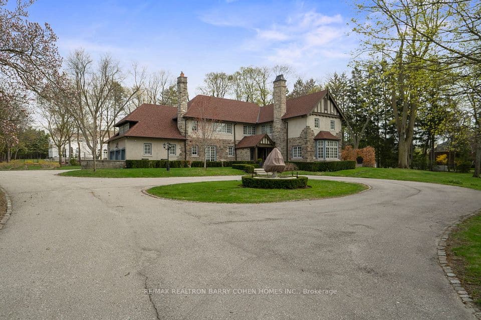 15 Park Lane Circle, Toronto, ON M3B 1Z8 – photo 2