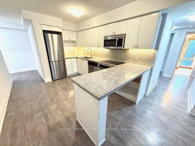 565 Wilson Avenue W W804, Toronto, ON M3H 0C6 – main photo