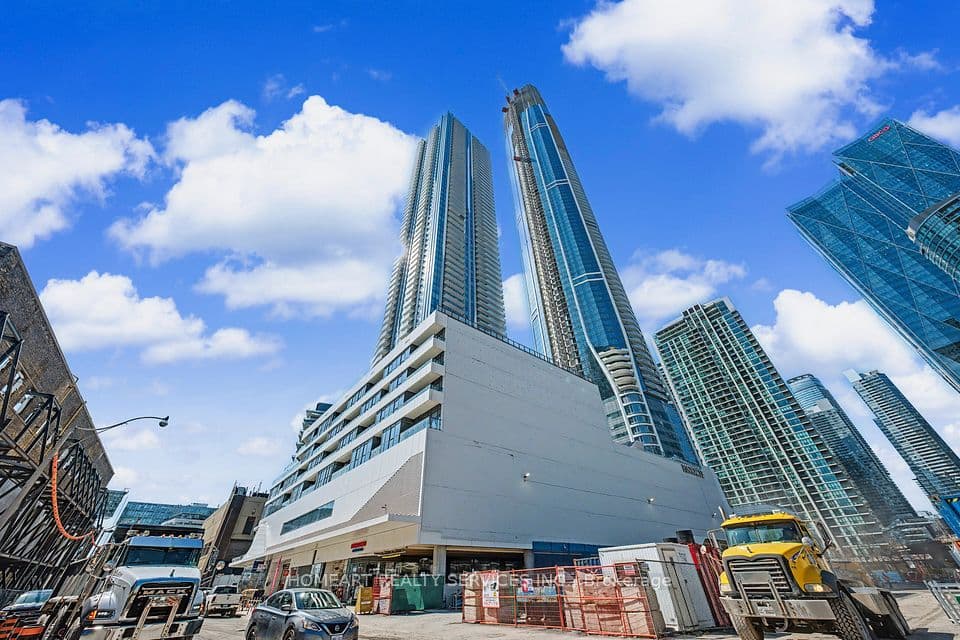 28 Freeland Street 3209, Toronto, ON M5E 0E3 – photo 2