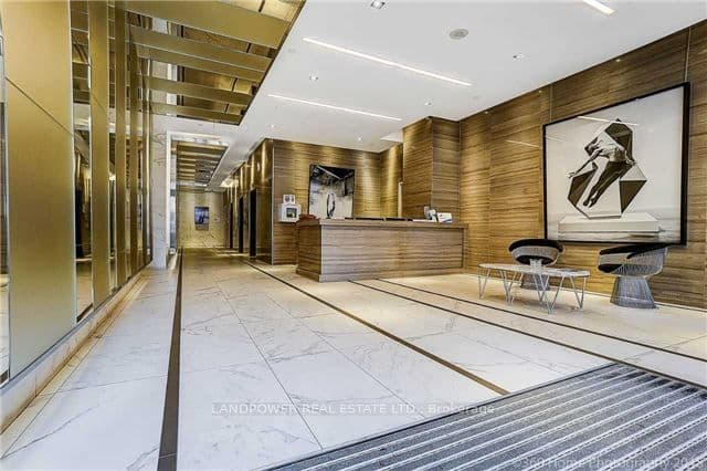 1 The Esplanade 2707, Toronto, ON M5E 0A8 – photo 2