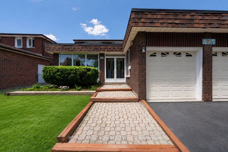 90 Holmes Avenue, Toronto, ON M2N 4M4 – photo 3