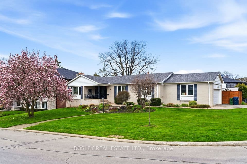 18 Tetbury Crescent, Toronto, ON M3A 3G3 – main photo
