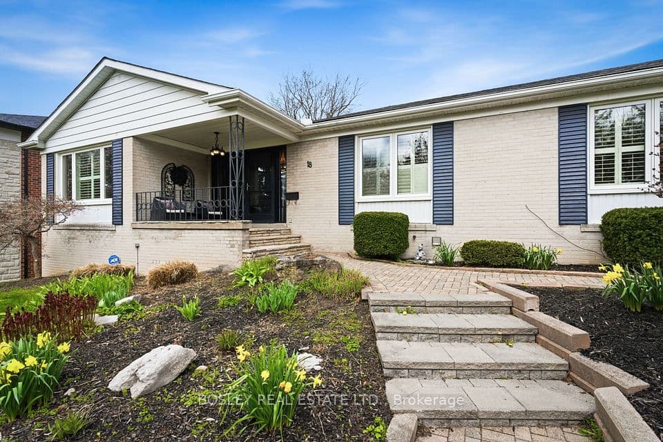 18 Tetbury Crescent, Toronto, ON M3A 3G3 – photo 2