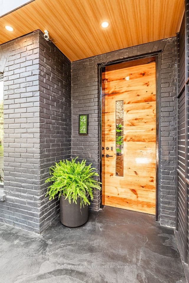 44 Massey Street, Toronto, ON M6J 2T4 – photo 3