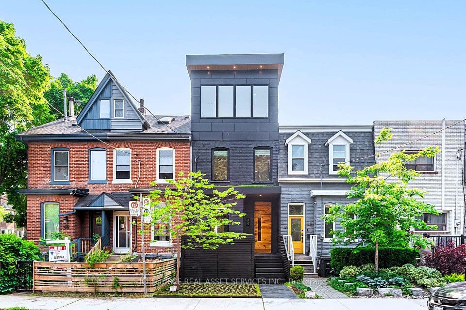 44 Massey Street, Toronto, ON M6J 2T4 – main photo
