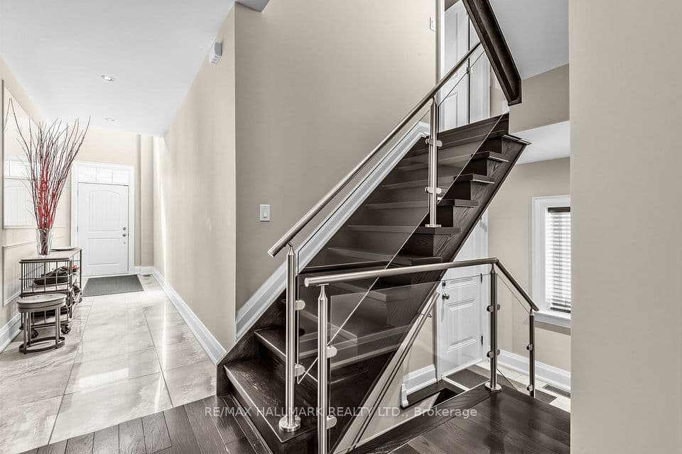192 Erskine Avenue, Toronto, ON M4P 1Z4 – photo 3