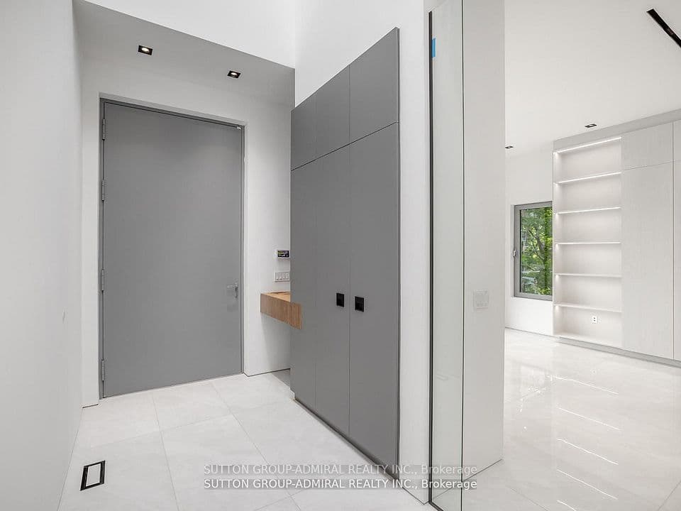 157 Old Forest Hill Road, Toronto, ON M5N 2N7 – photo 2