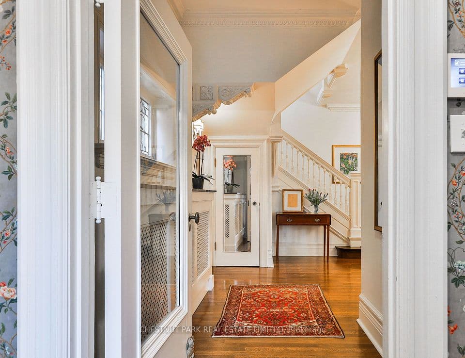 17 Elm Avenue, Toronto, ON M4W 1M9 – photo 2