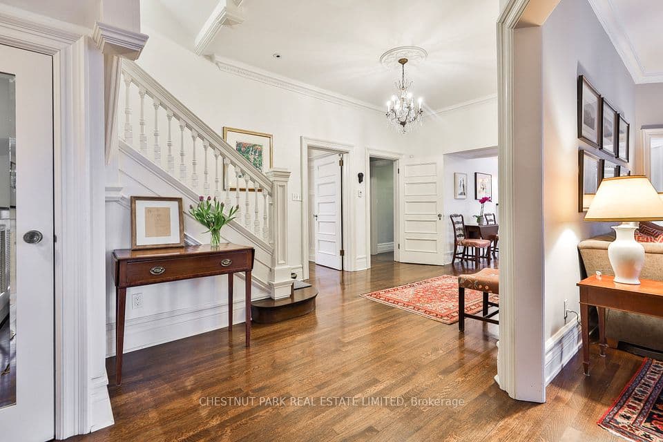 17 Elm Avenue, Toronto, ON M4W 1M9 – photo 3