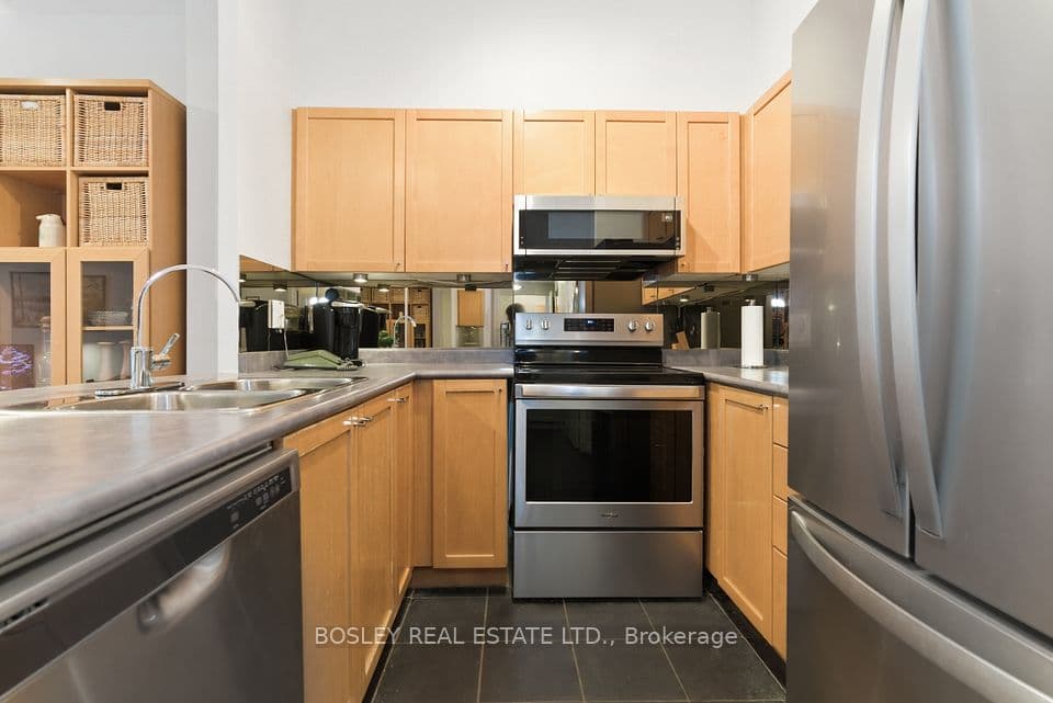 600 Queens Quay West 106, Toronto, ON M5V 3M3 – photo 2