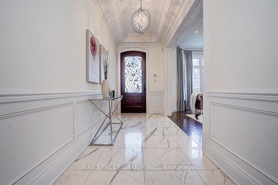 28 Carnwath Crescent, Toronto, ON M2P 1J5 – photo 2