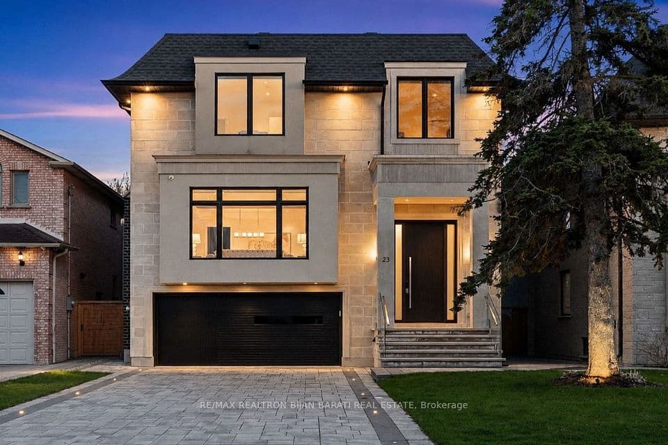 23 Terrace Avenue, Toronto, ON M2R 1E8 – main photo