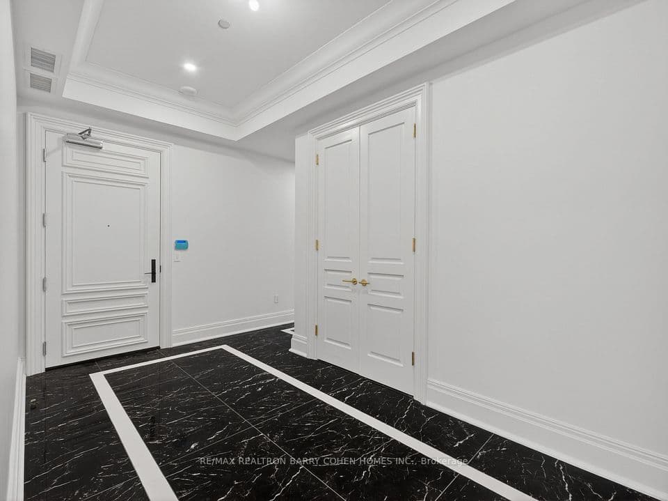 200 Russell Hill Road 304, Toronto, ON M4V 2T2 – photo 3