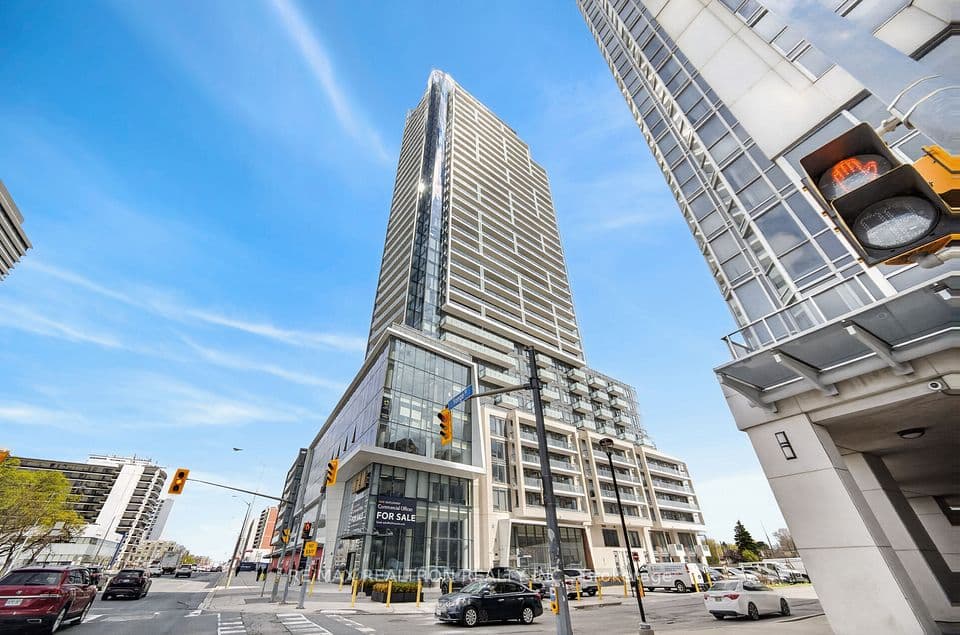 8 Olympic Garden Drive 704, Toronto, ON M2M 0B9 – main photo