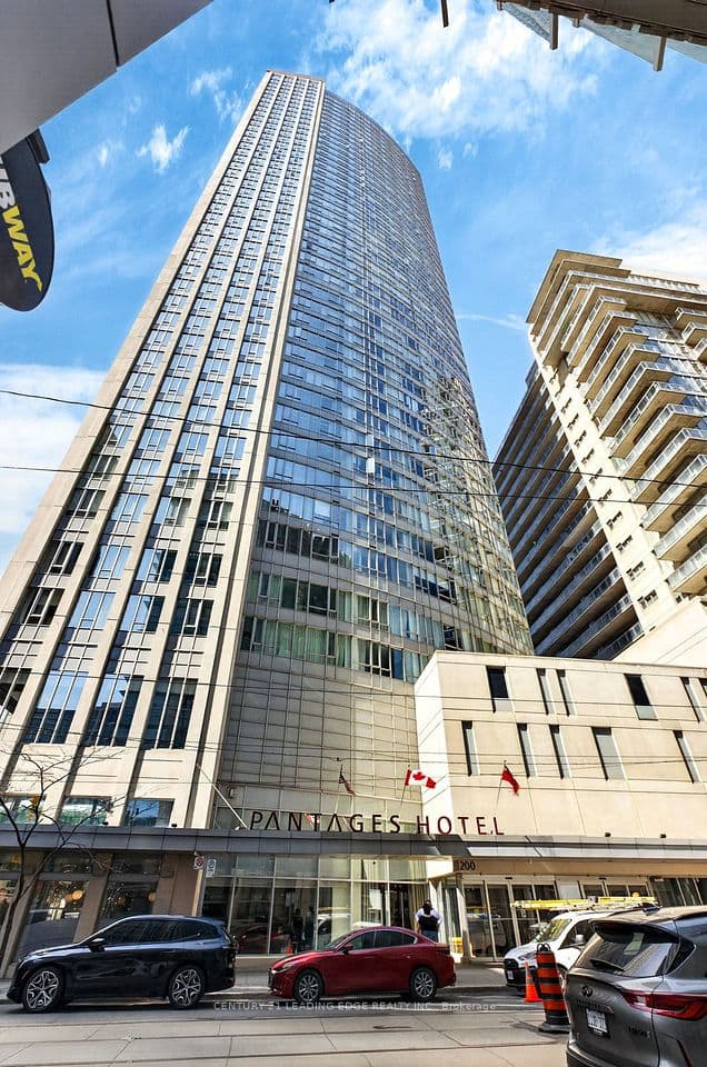 200 Victoria Street 1214, Toronto, ON M5B 1V8 – main photo