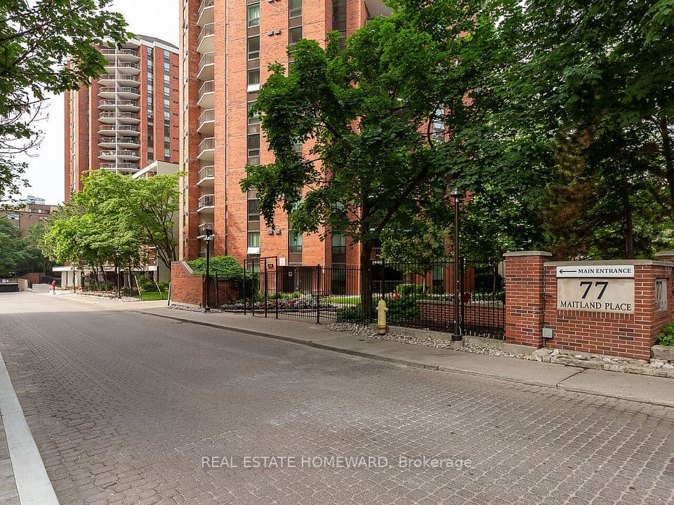 77 Maitland Place 623, Toronto, ON M4Y 2V6 – photo 2