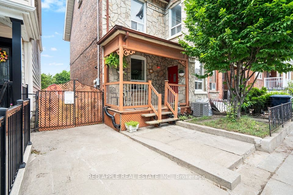 546 Dufferin Street, Toronto, ON M6K 2A7 – photo 2
