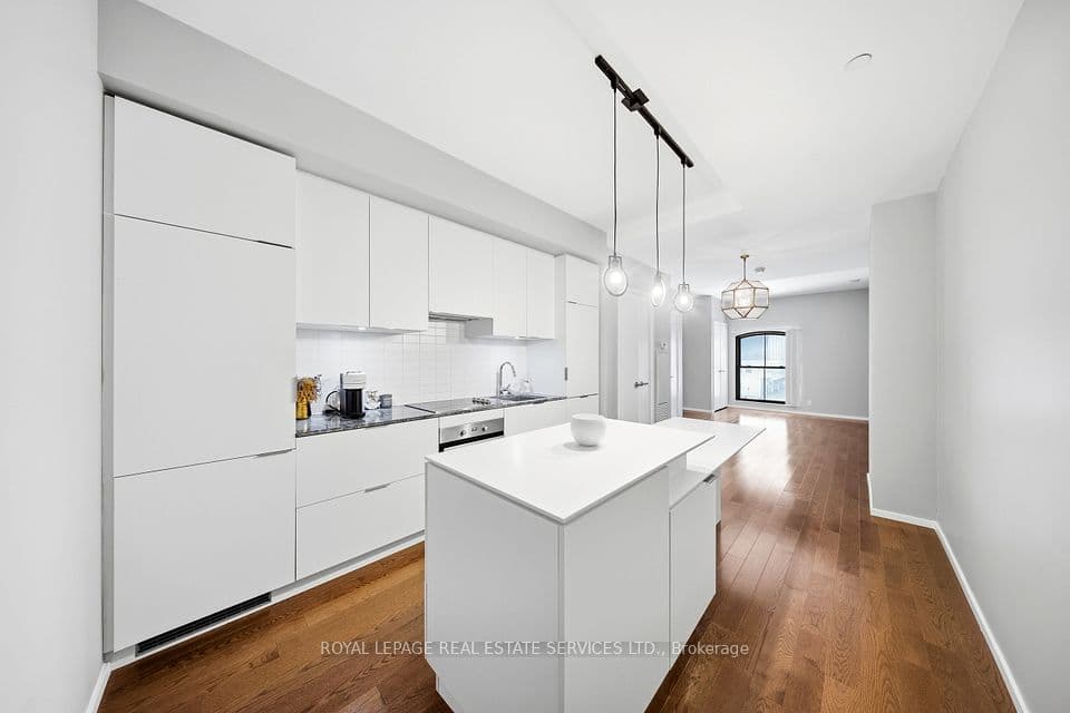 5 st joseph Street 208, Toronto, ON M4Y 0B6 – photo 2
