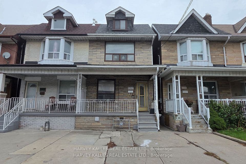 1767 Dufferin Street, Toronto, ON M6E 3N9 – main photo