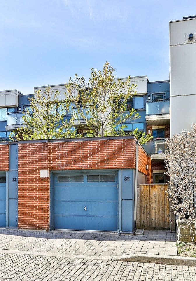 35 Oak Street, Toronto, ON M5A 0A2 – photo 3