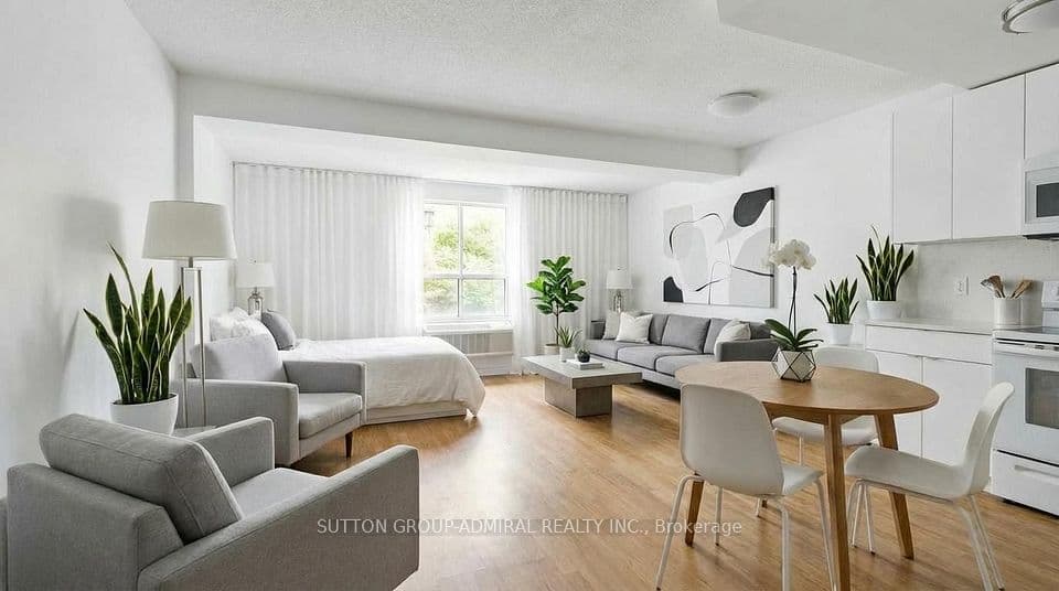 88 Charles Street E 305, Toronto, ON M4Y 2W7 – main photo