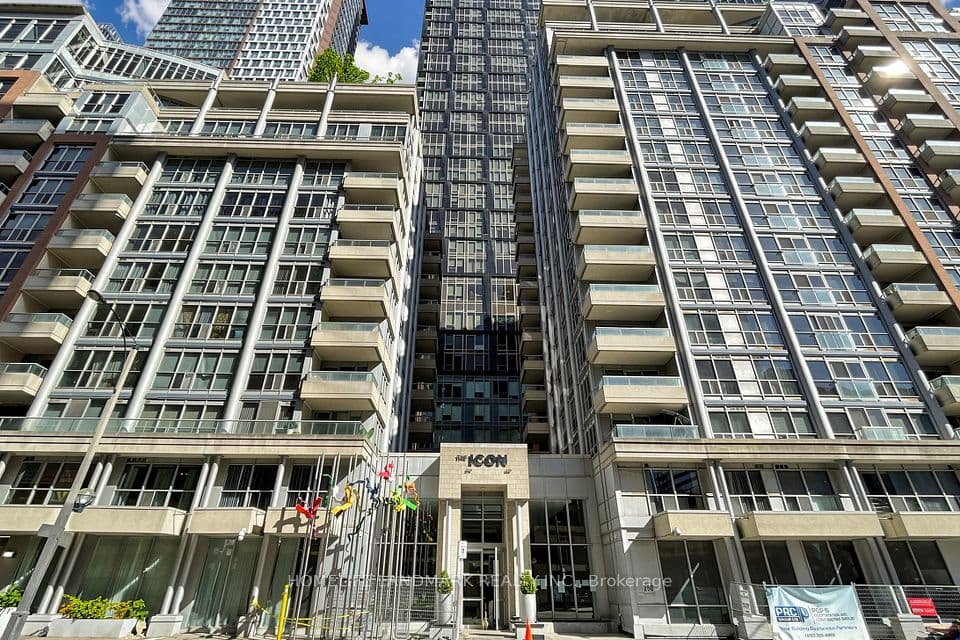 270 wellington Street W 1124, Toronto, ON M5V 3P5 – main photo