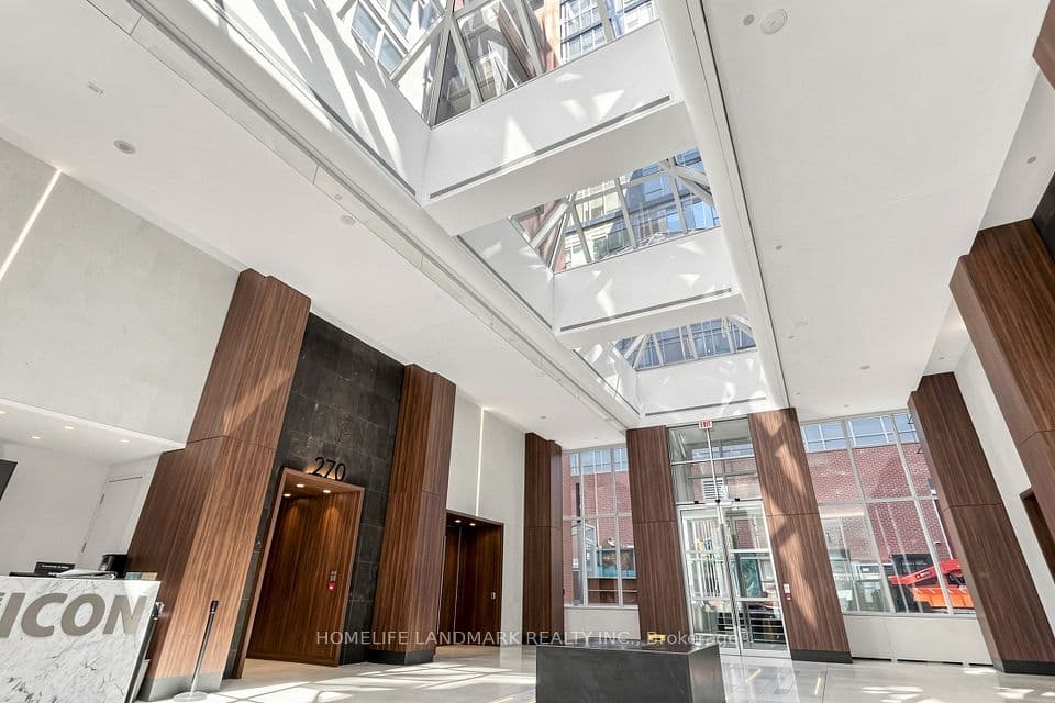 270 wellington Street W 1124, Toronto, ON M5V 3P5 – photo 3
