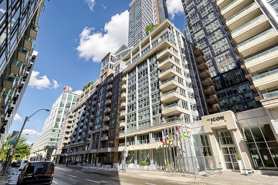 270 wellington Street W 1124, Toronto, ON M5V 3P5 – photo 2