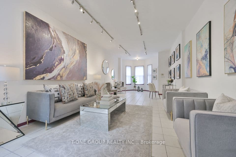 15 Kensington Avenue, Toronto, ON M5T 2J8 – photo 3