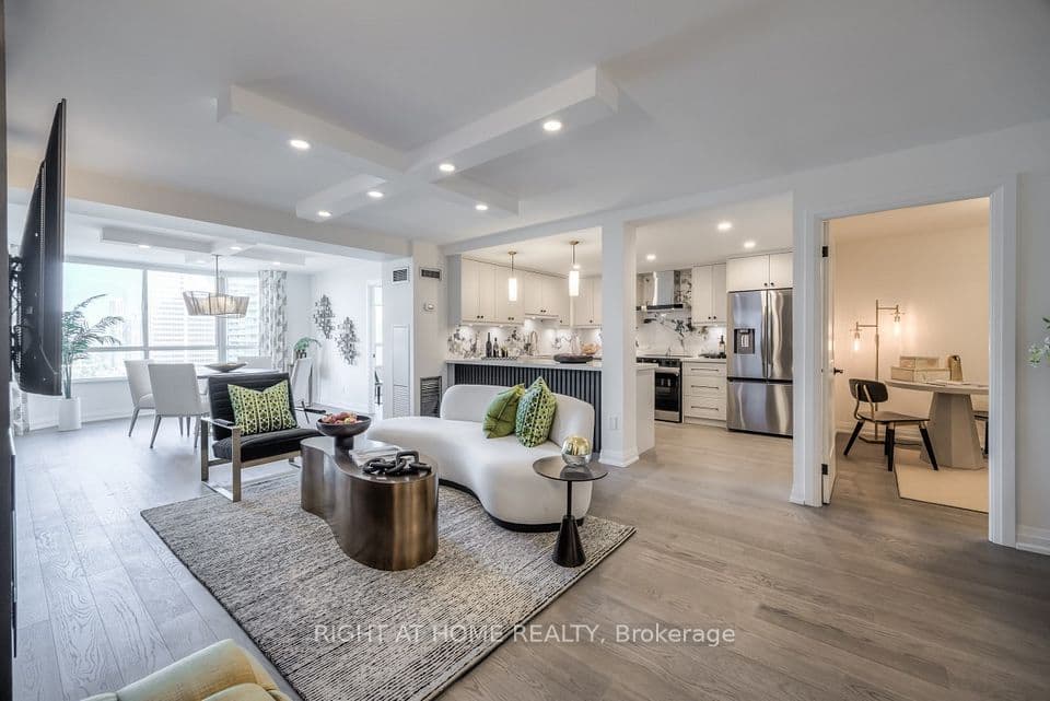 5444 Yonge Street 1810, Toronto, ON M2N 6J4 – photo 3