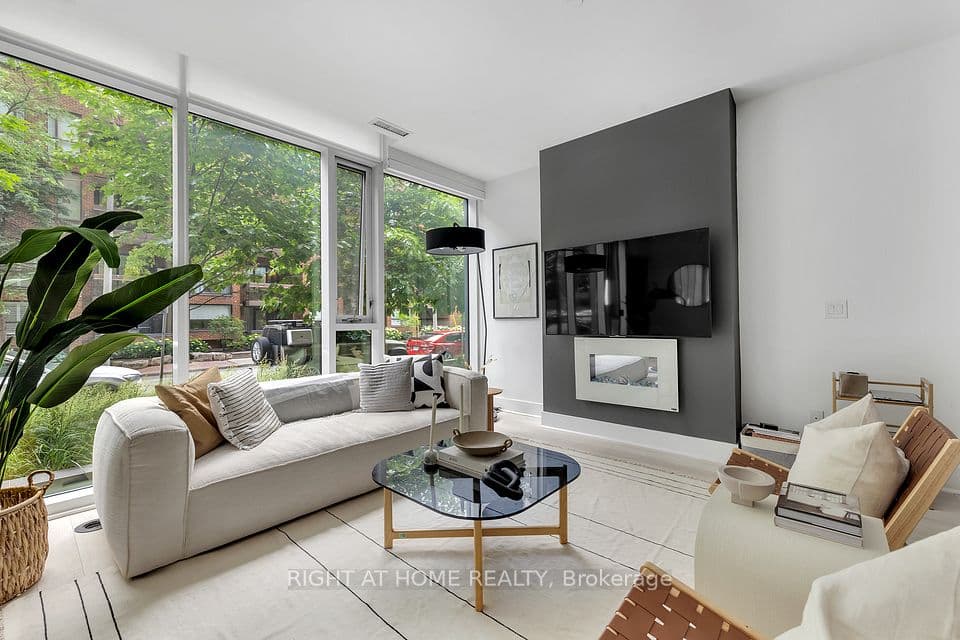 32 Davenport Road TH 101, Toronto, ON M5R 1H3 – photo 2