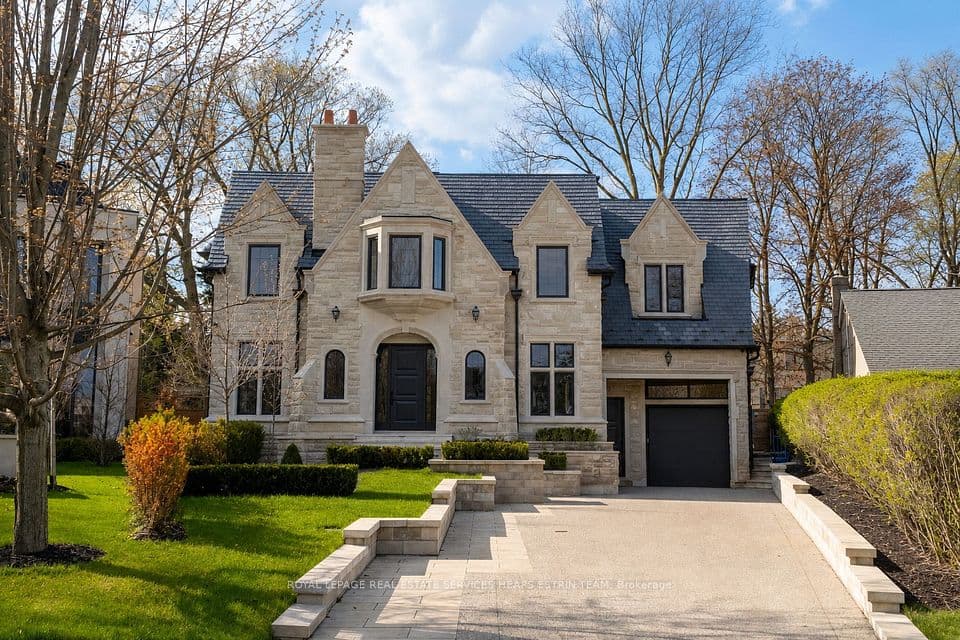 92 Arjay Crescent, Toronto, ON M2L 1C7 – main photo