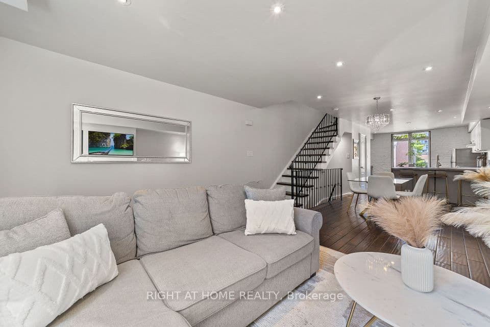 12 Sudbury Street 2608, Toronto, ON M6J 3W7 – photo 3