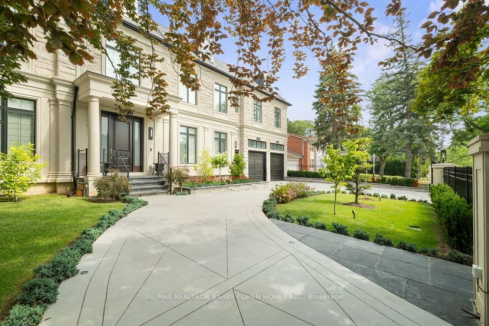 23 Sandfield Road, Toronto, ON M3B 2B5 – photo 2