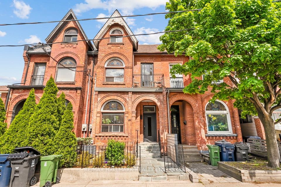 261 Ossington Avenue, Toronto, ON M6J 3A1 – main photo