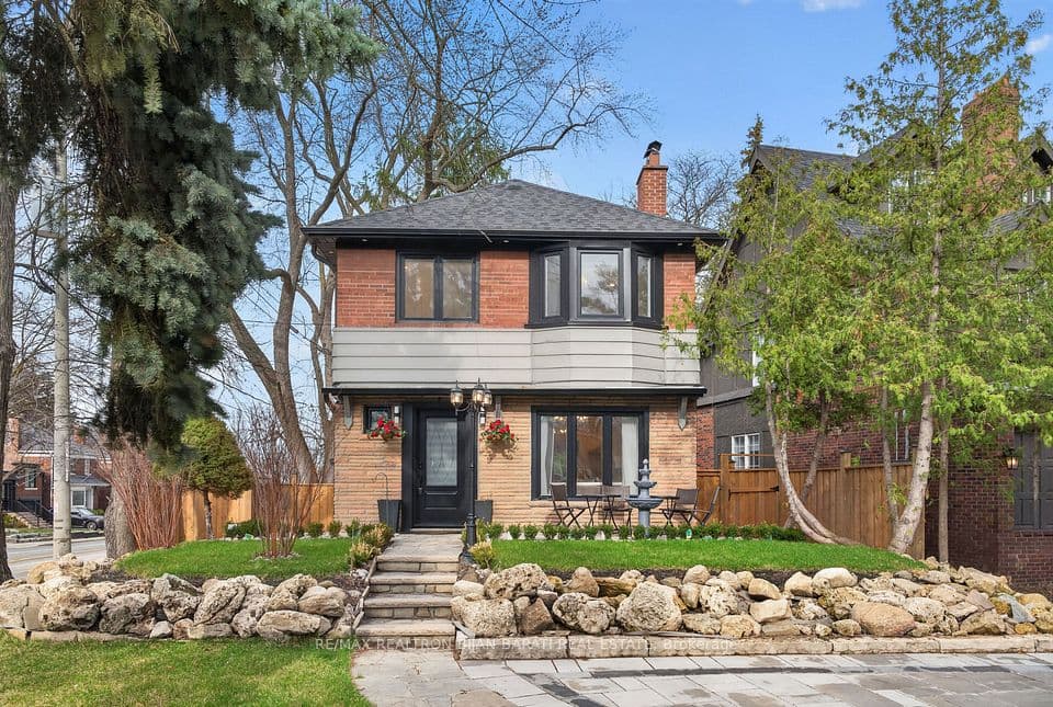 1 Wanless Crescent, Toronto, ON M4N 3B6 – main photo