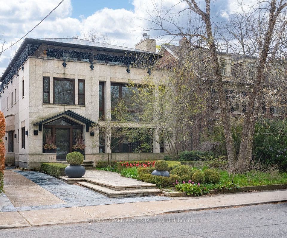 177 Roxborough Drive, Toronto, ON M4W 1X7 – main photo